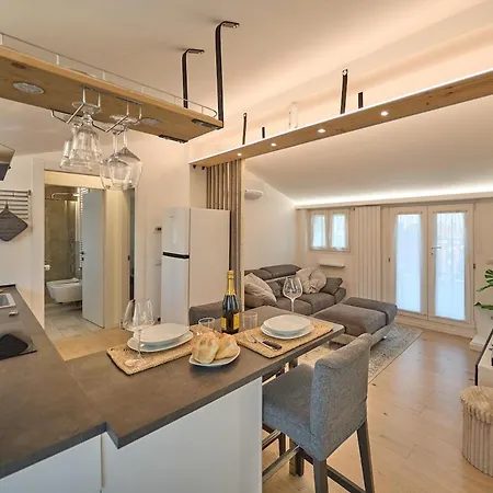 S&m - Penthouse With Terraces In